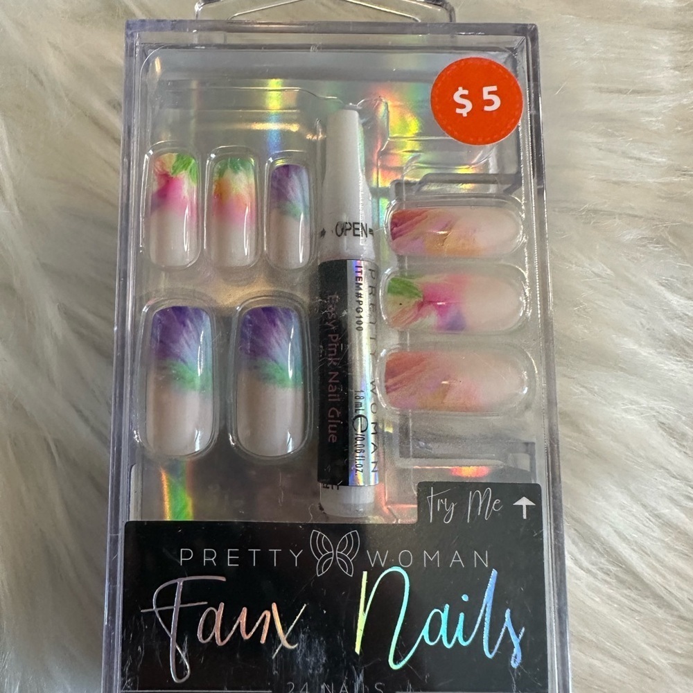 🩷5/$10 Pretty Woman Faux Nails with Glue